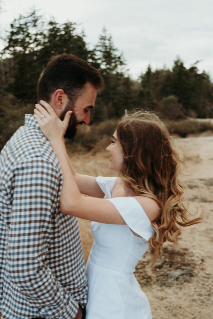 couple posing for their engagement photos