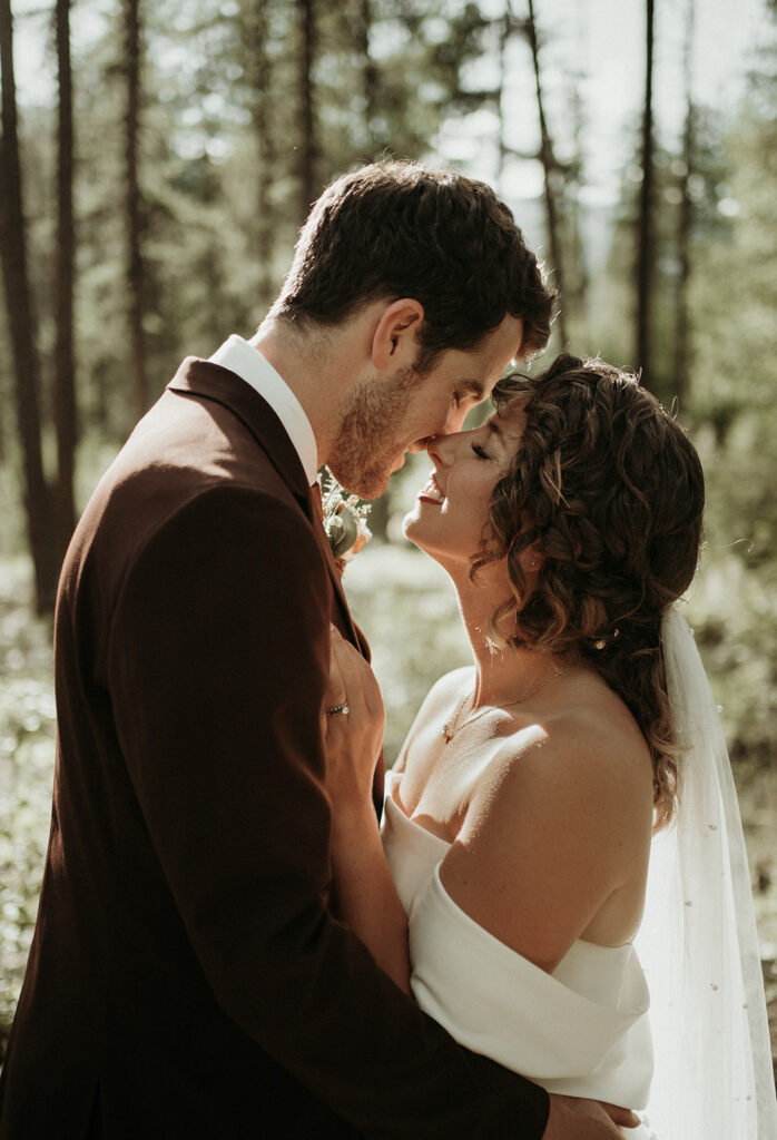 couple posing for their elopement portraits